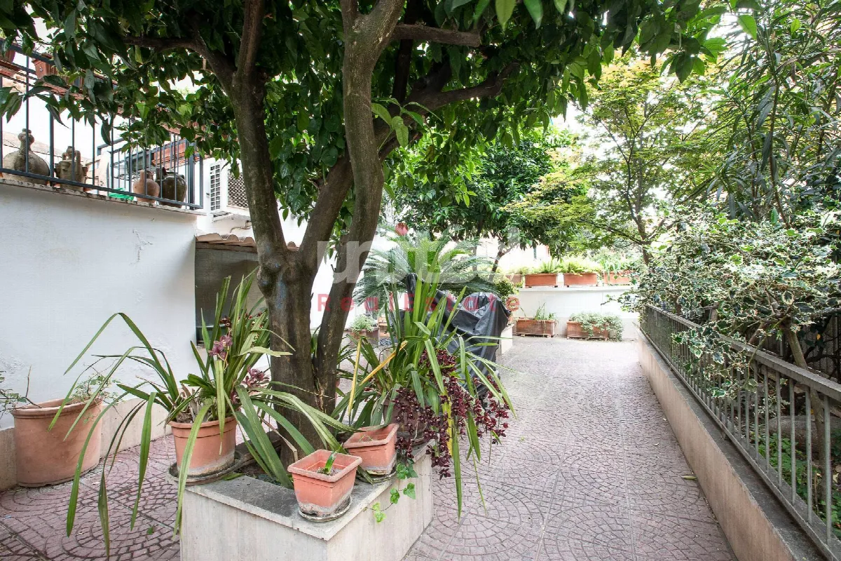 Appartamento in vendita a Roma, S.Giovanni - foto 9