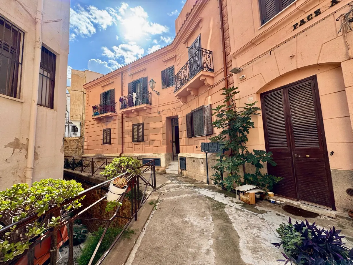 Appartamento in vendita a Palermo, Centro storico - foto 1