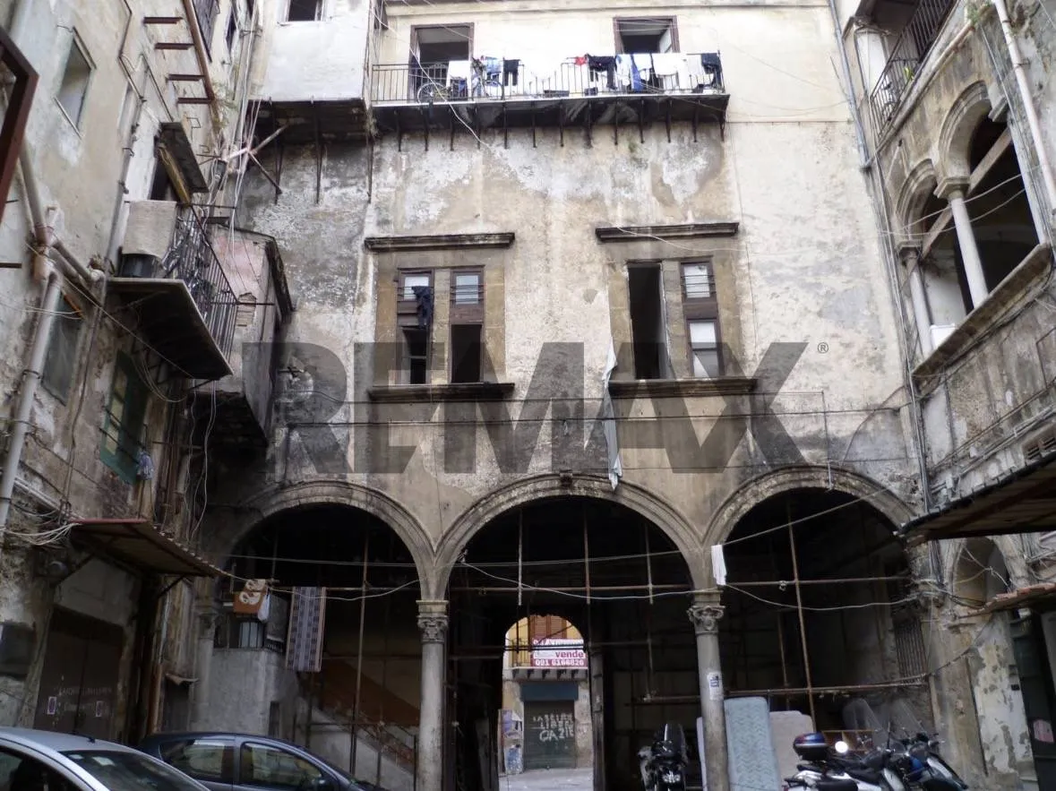 Appartamento in vendita a Palermo, Centro storico - foto 2
