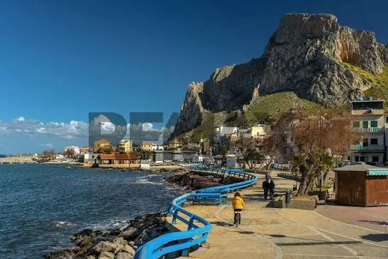 Appartamento in vendita a Palermo, Sferracavallo - foto 2