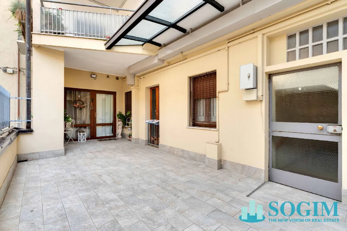 Appartamento in vendita a Como, Centro - foto 1