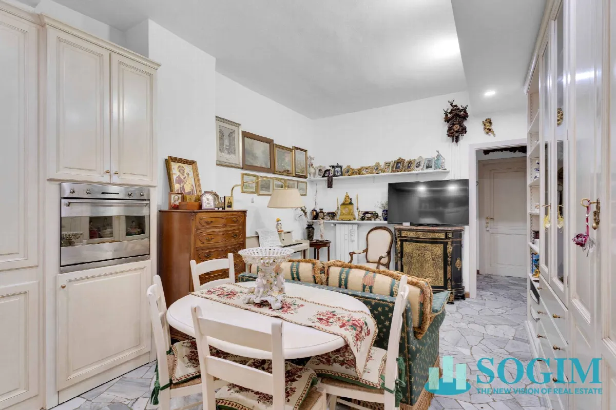 Appartamento in vendita a Como, Centro - foto 3