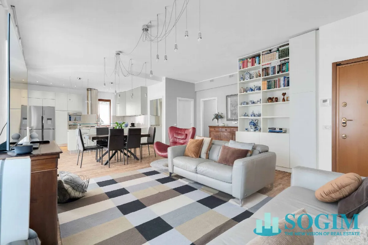 Appartamento in vendita a Como, Centro - foto 1