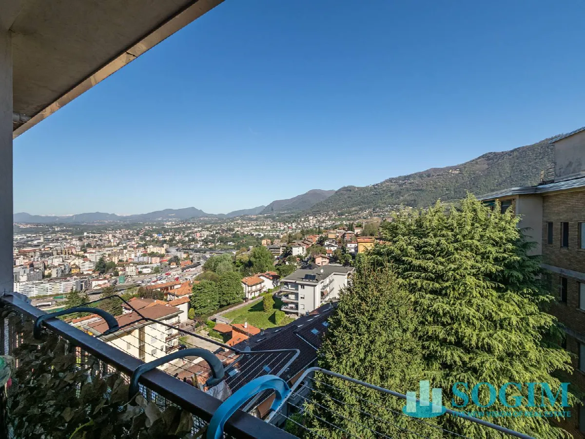 Appartamento in vendita a Como, Sagnino - foto 1