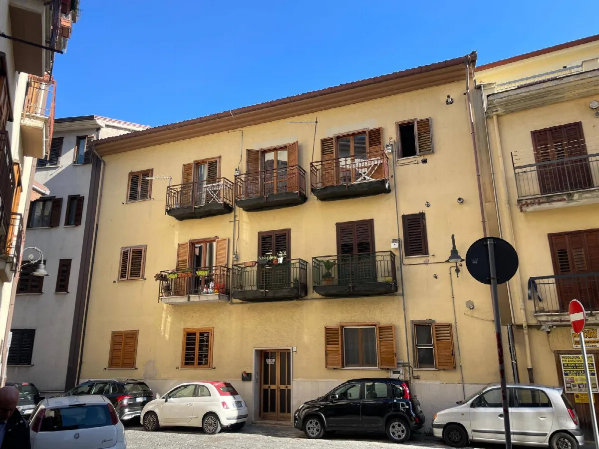 Appartamento in vendita a Avellino, Centro storico - foto 1