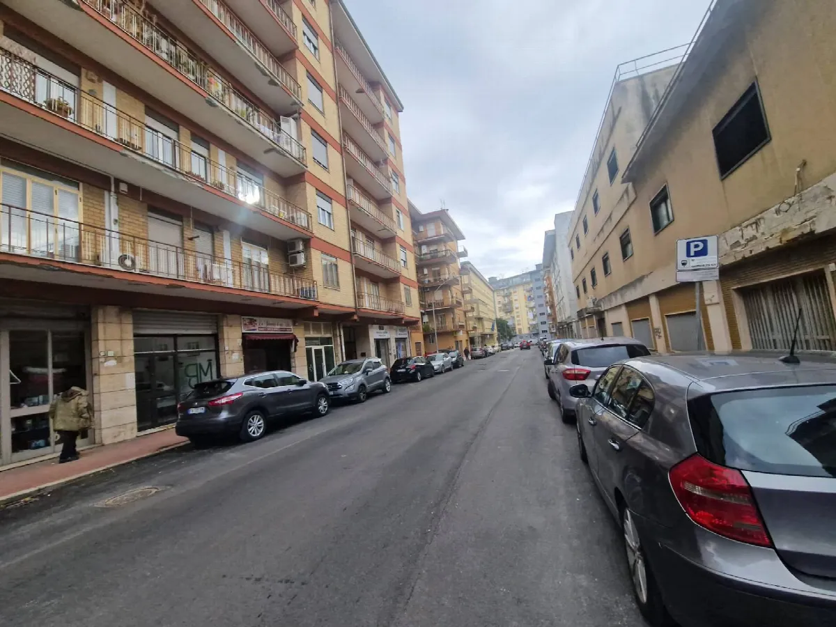 Appartamento in vendita a Avellino, Centro - foto 2
