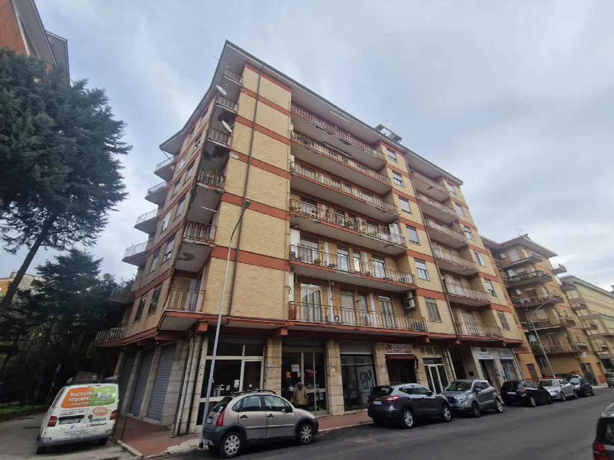 Appartamento in vendita a Avellino, Centro - foto 4