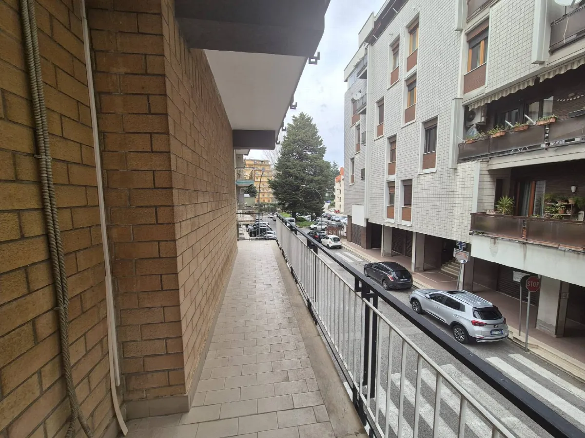 Appartamento in vendita a Avellino, Centro - foto 2