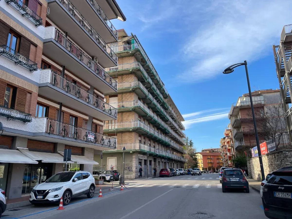 Appartamento in vendita a Avellino, Cappuccini - foto 1