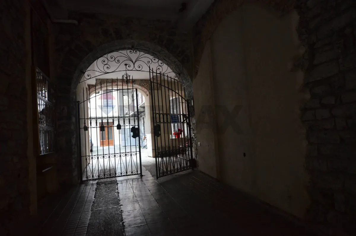 Appartamento in vendita a Como, Centro - foto 3