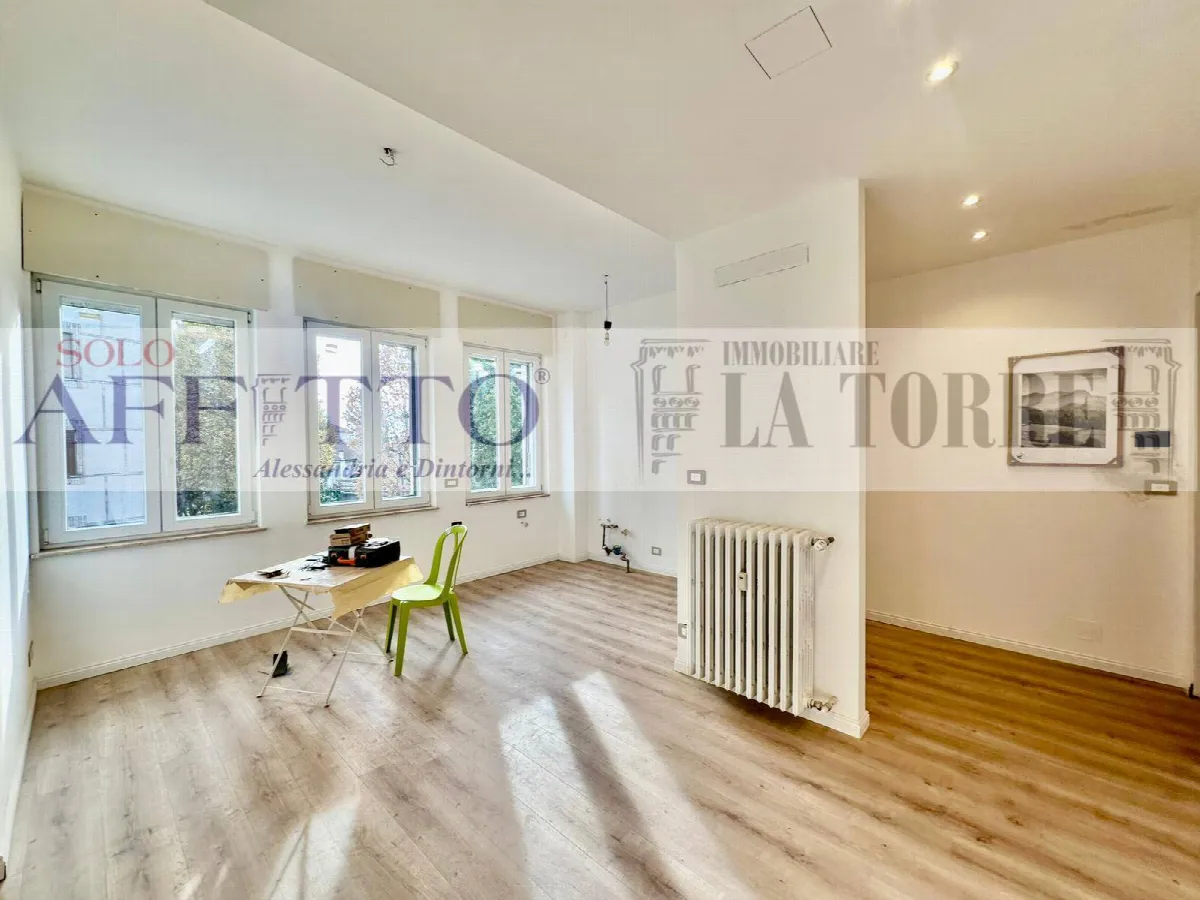 Appartamento in vendita a Alessandria, Centro-P.zza Garibaldi - foto 1