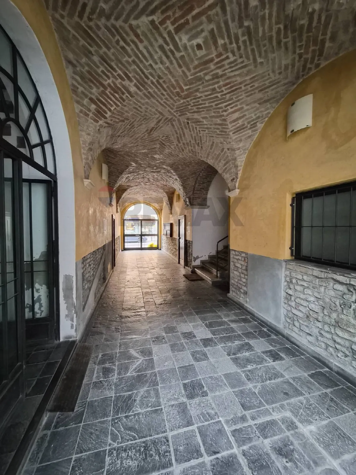 Loft/Open Space in vendita a Parma, Oltretorrente - foto 2
