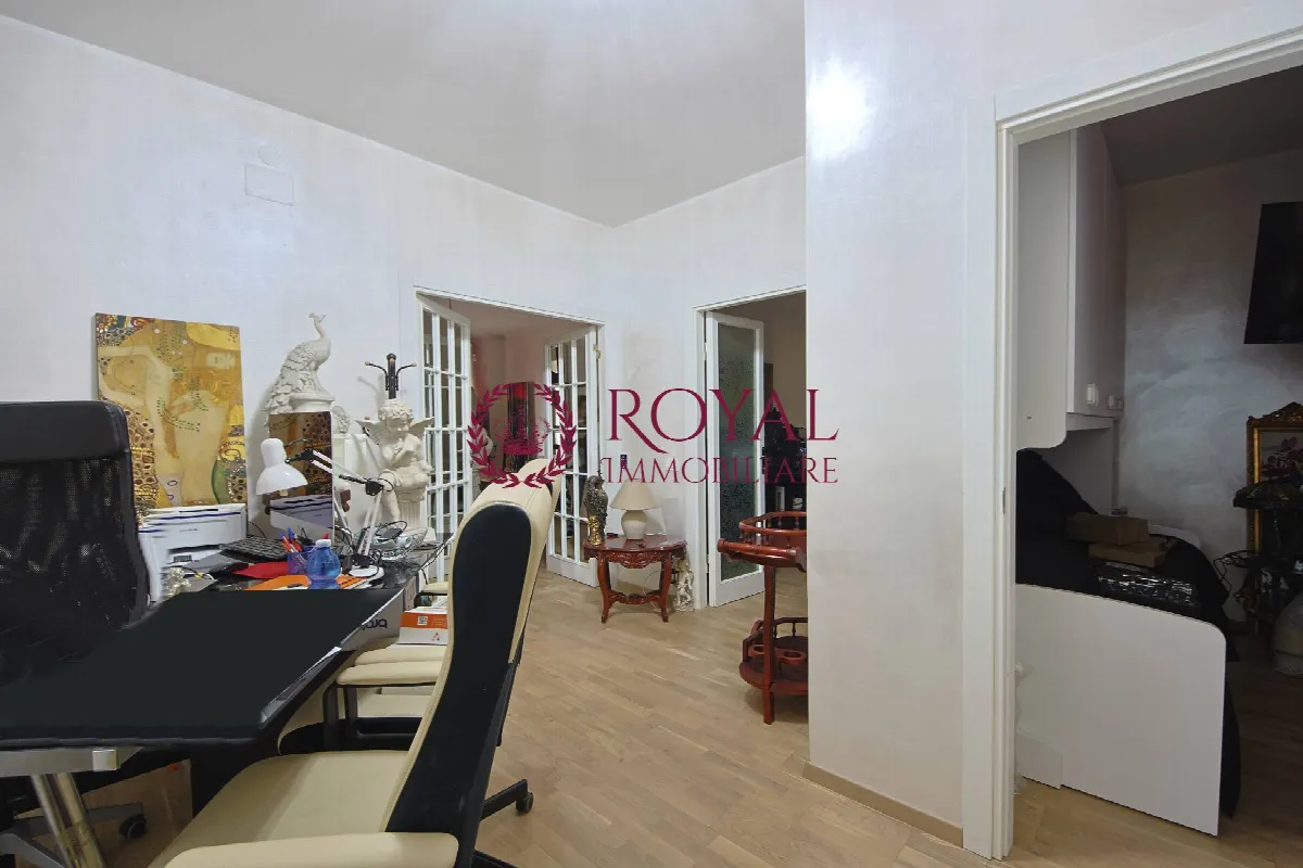 Appartamento in vendita a Livorno, Zona Grande - foto 1