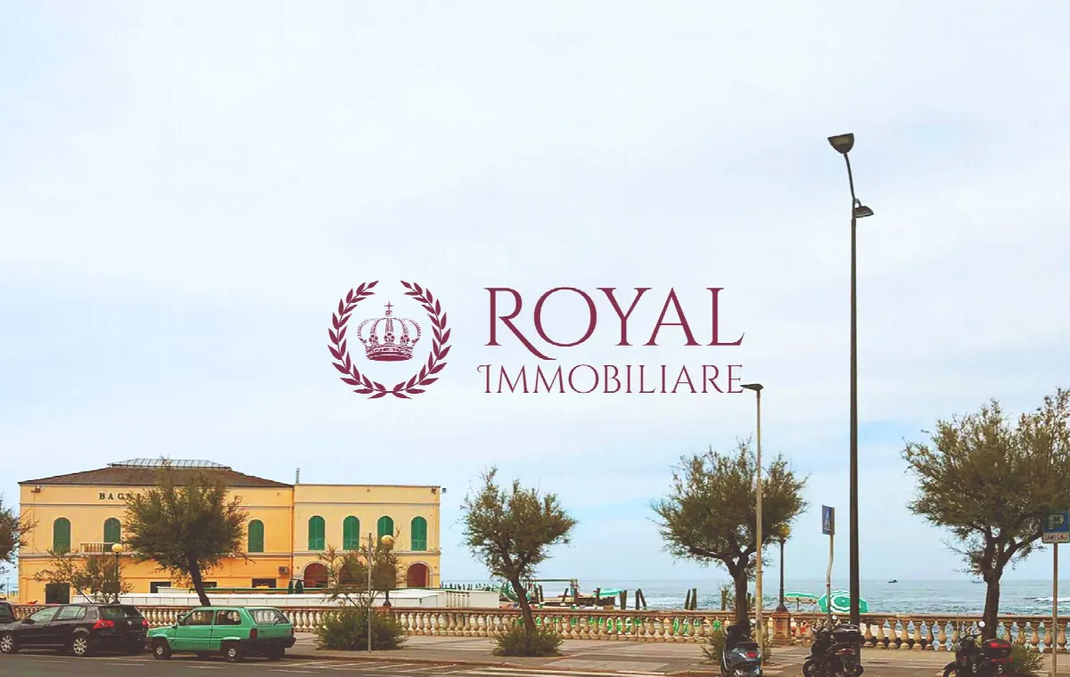 Bilocale in vendita a Livorno, Lungomare - foto 1