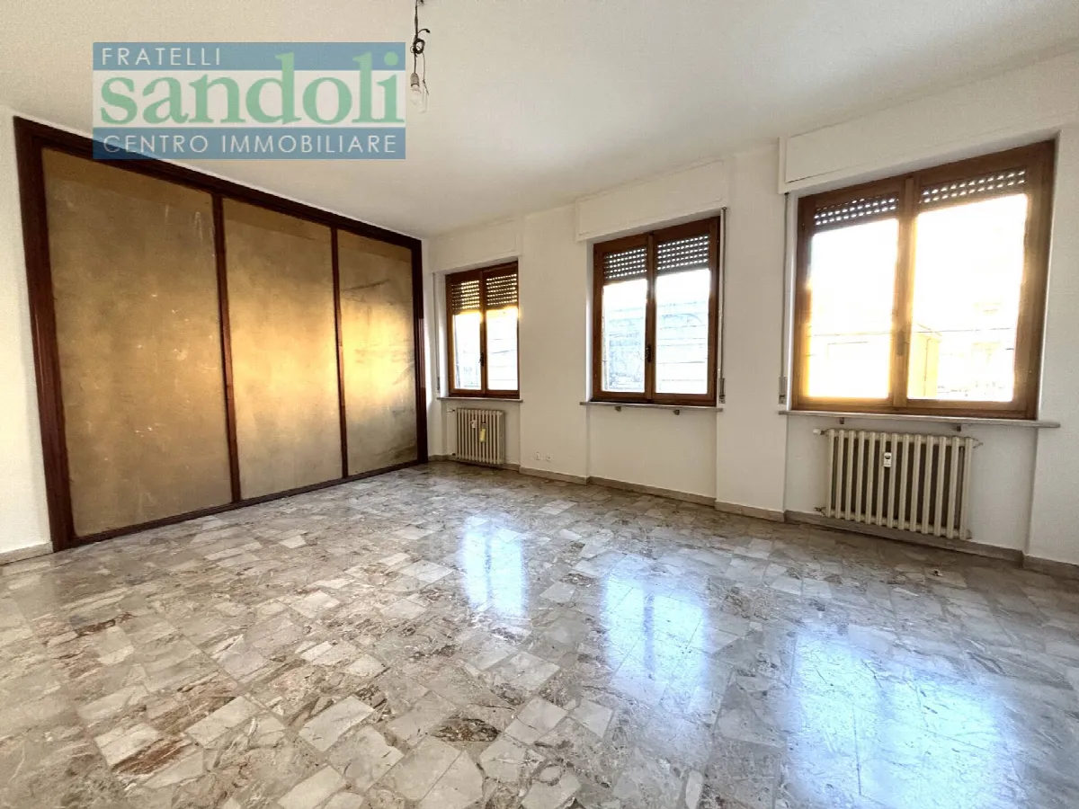 Appartamento in vendita a Vercelli, Centro - foto 2