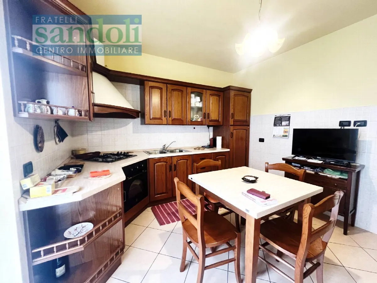 Appartamento in vendita a Vercelli, Centro - foto 2