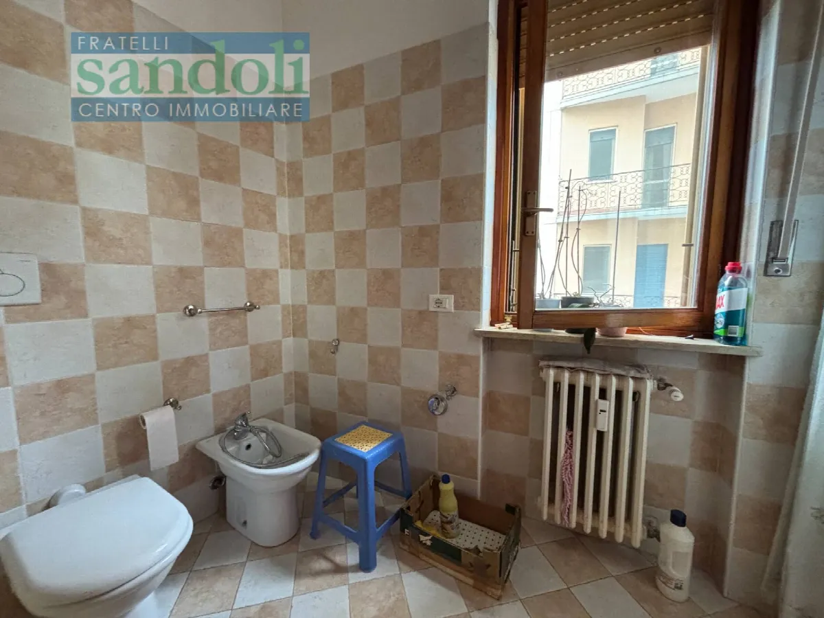 Appartamento in vendita a Vercelli, Viale Rimembranza - foto 6