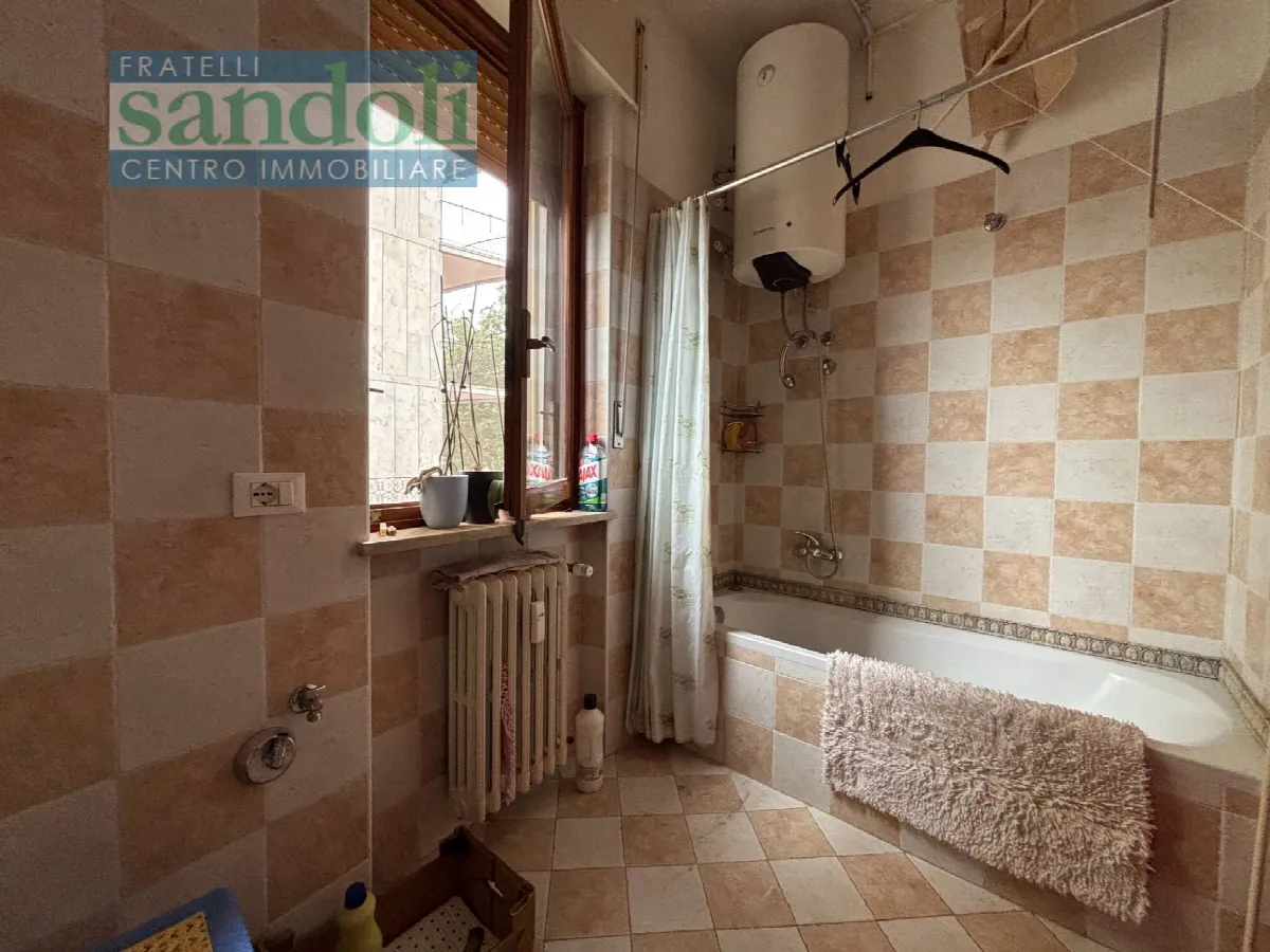 Appartamento in vendita a Vercelli, Viale Rimembranza - foto 7
