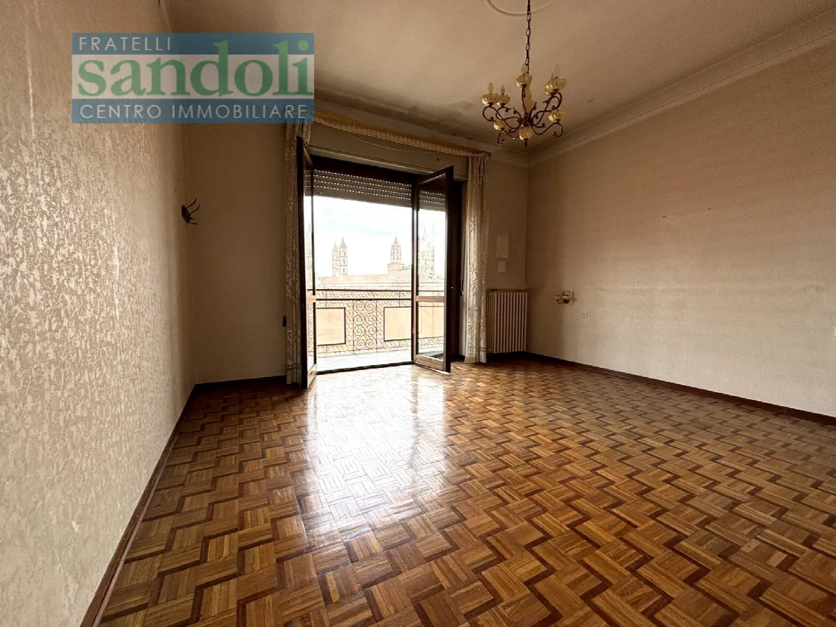 Appartamento in vendita a Vercelli, Centro - foto 1