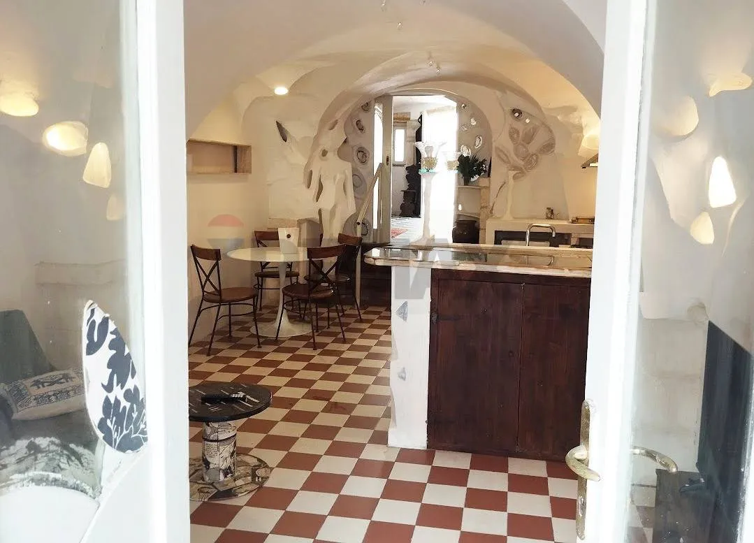 Appartamento in vendita a Sassari, Centro Storico - foto 2