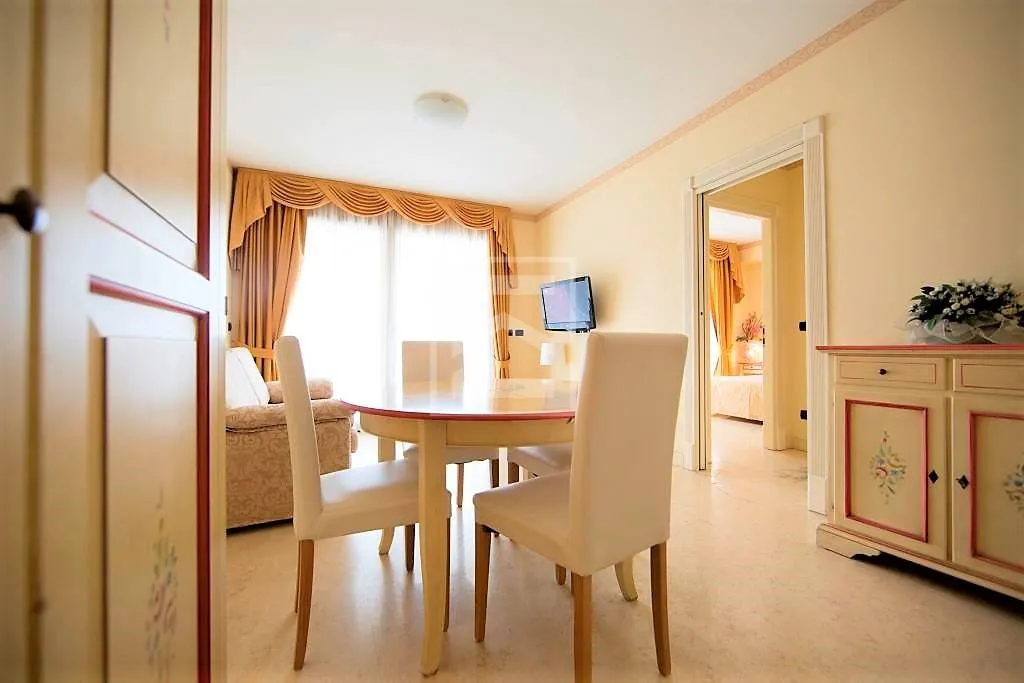 Appartamento in vendita a Desenzano del Garda, Rivoltella del Garda - foto 5