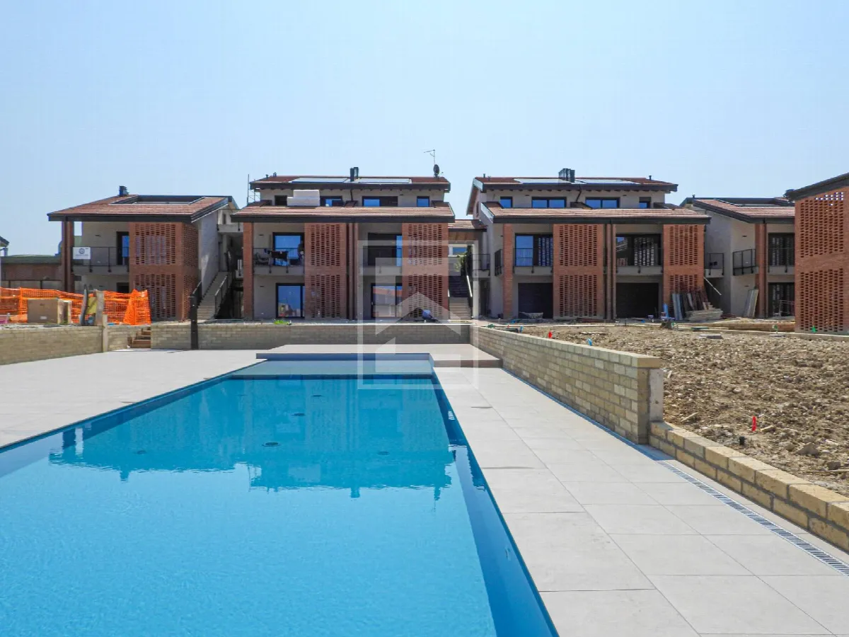 Appartamento in vendita a Castelnuovo del Garda - foto 2