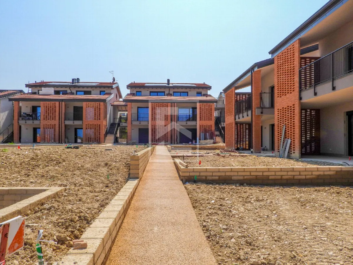 Appartamento in vendita a Castelnuovo del Garda - foto 7
