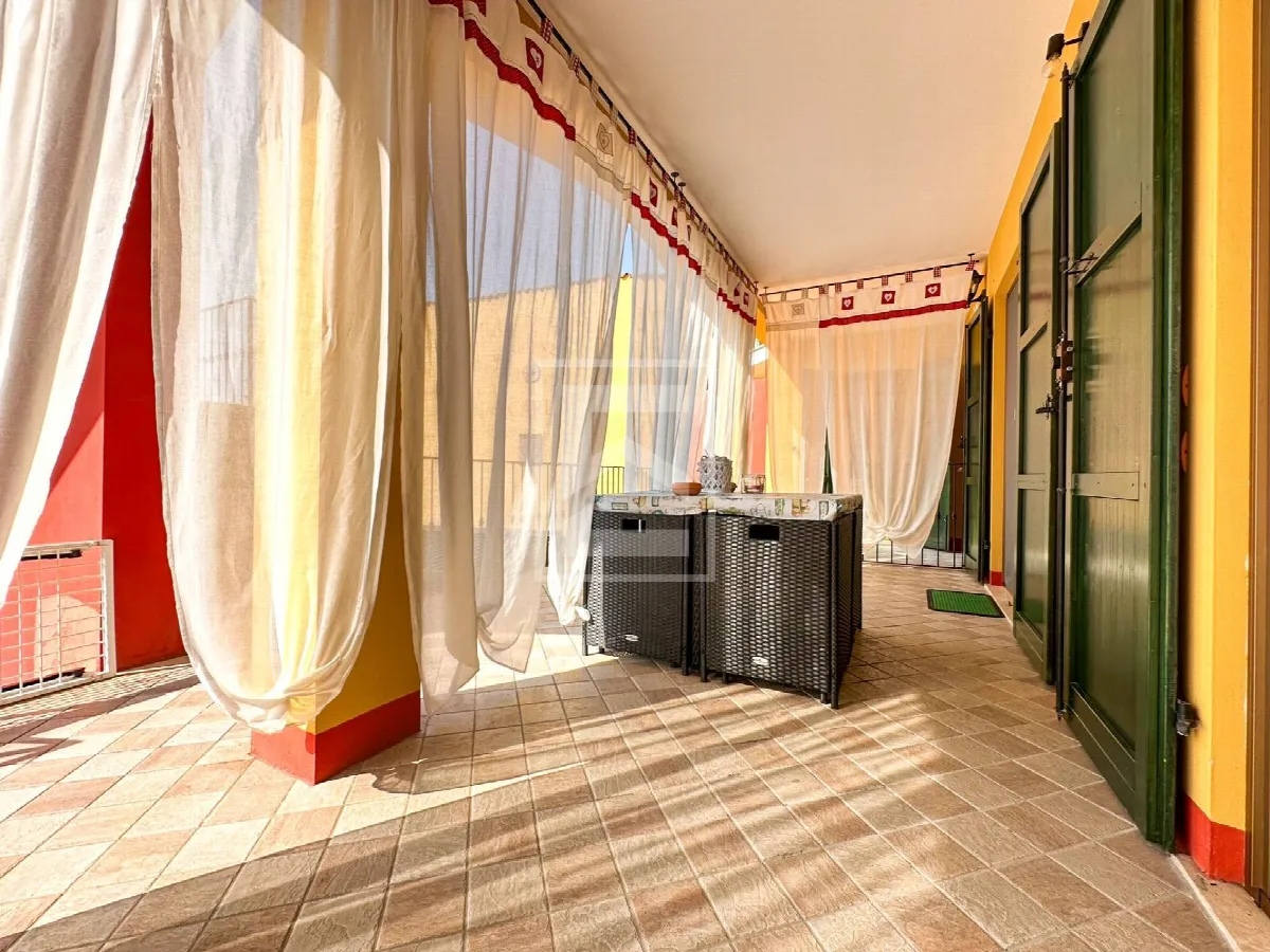 Appartamento in vendita a Desenzano del Garda, Vaccarolo - foto 2