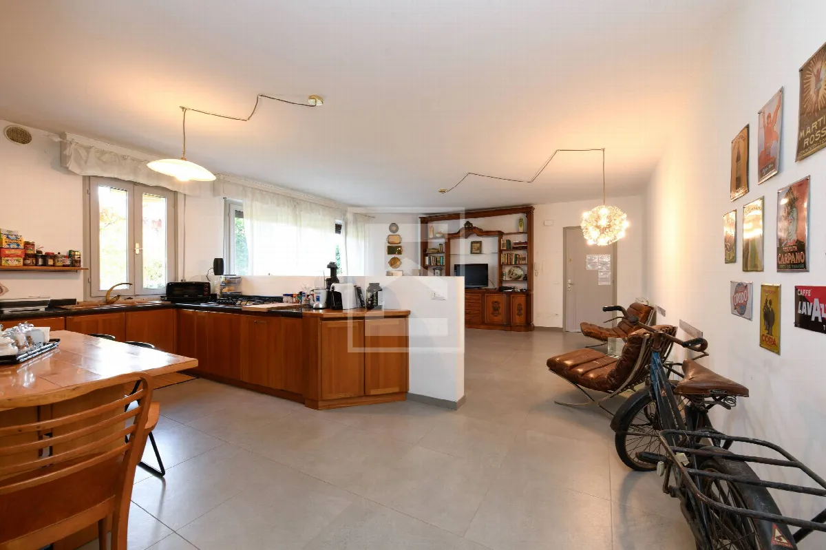 Appartamento in vendita a Sirmione, Colombare - foto 7