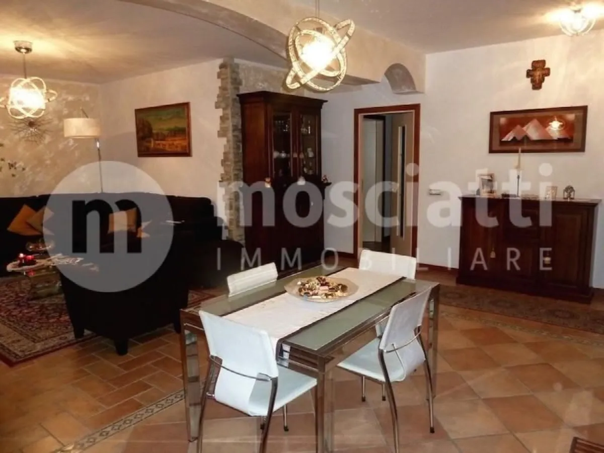 Appartamento in vendita a Esanatoglia - foto 5