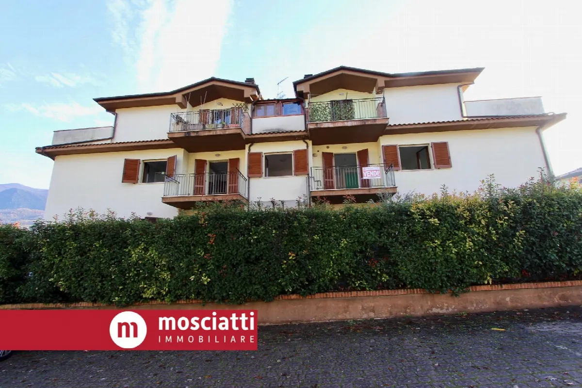 Appartamento in vendita a Cerreto d'Esi - foto 1