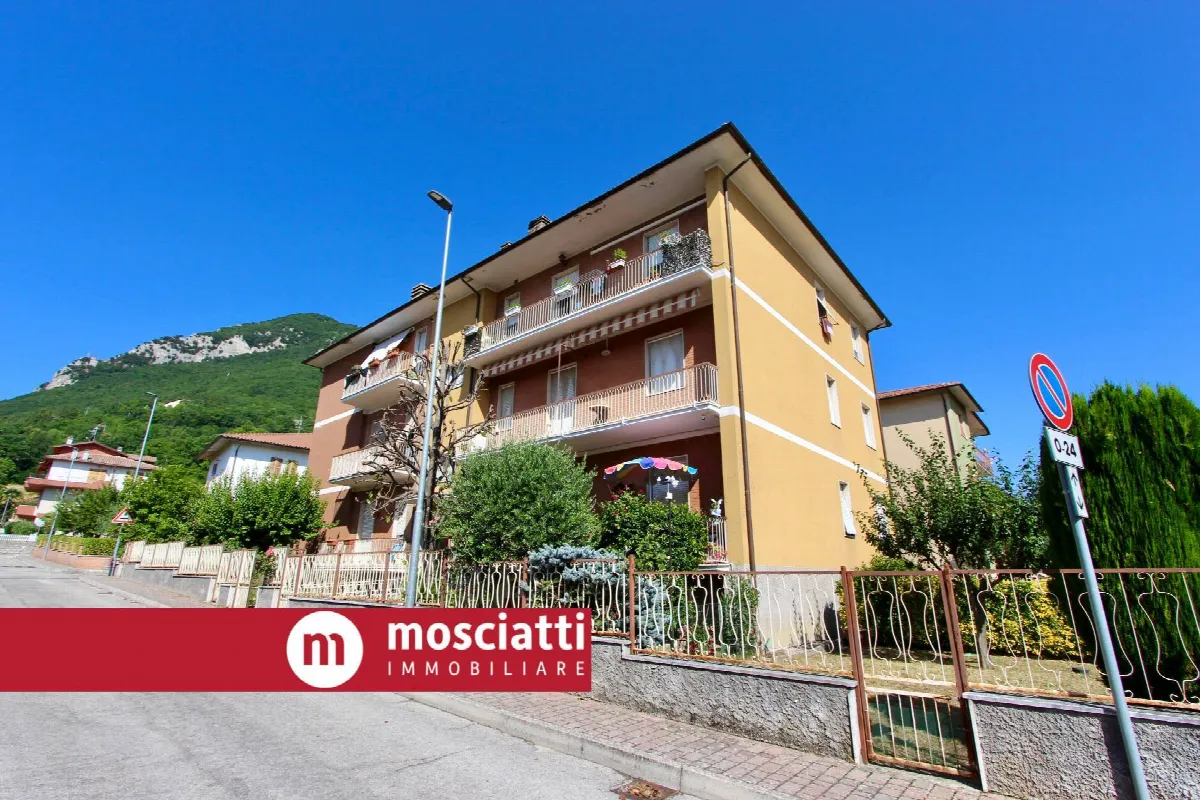 Appartamento in vendita a Esanatoglia - foto 3