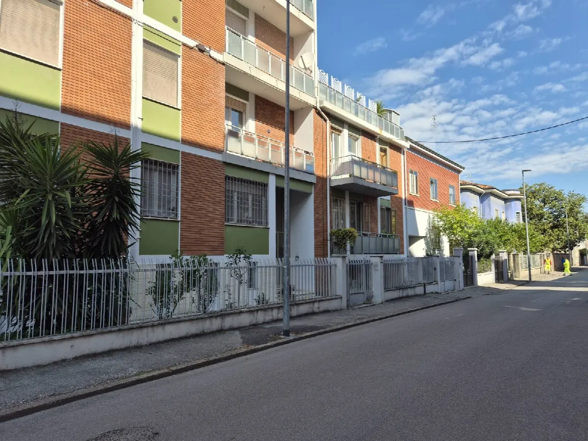 Appartamento in vendita a Ferrara, Entro Mura - foto 4