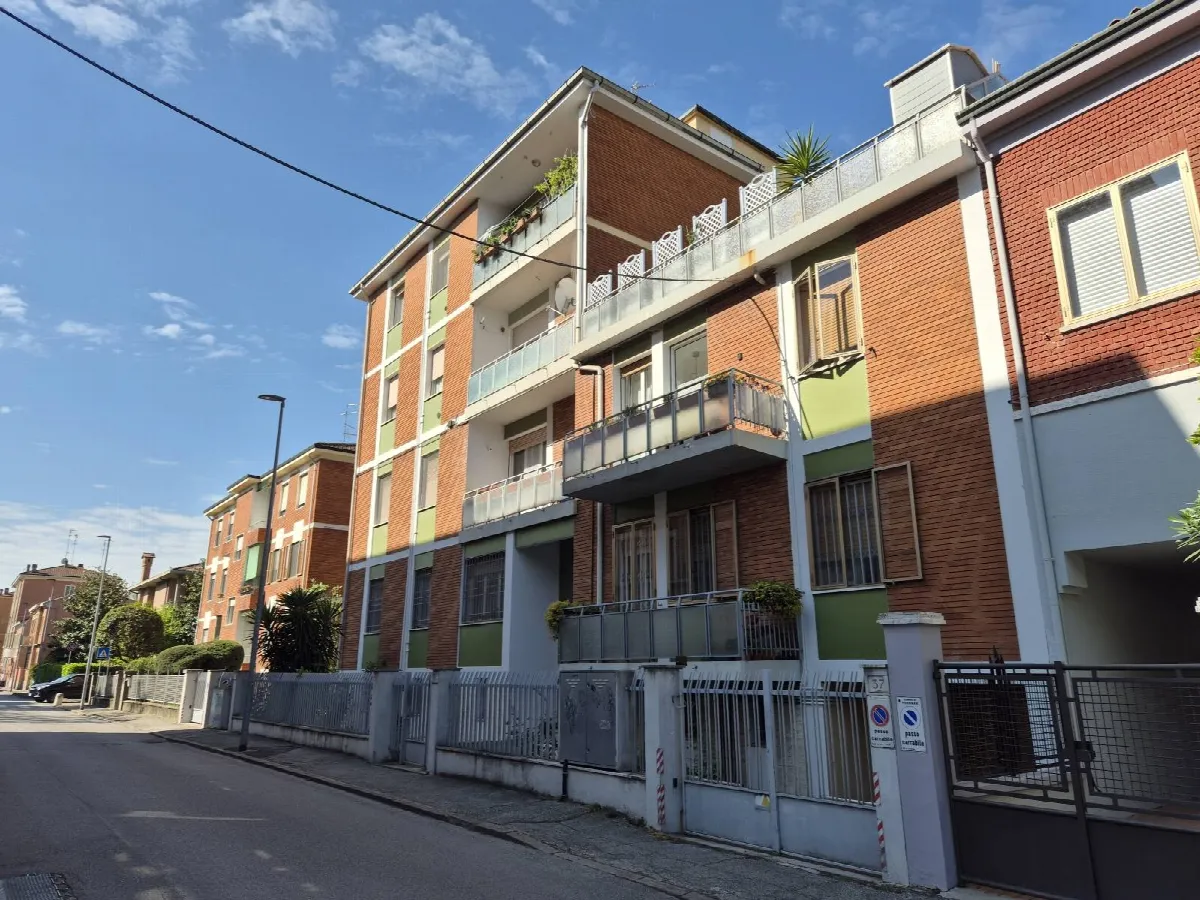 Appartamento in vendita a Ferrara, Entro Mura - foto 5