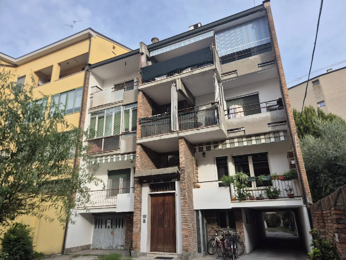 Appartamento in vendita a Ferrara, Entro Mura - foto 1