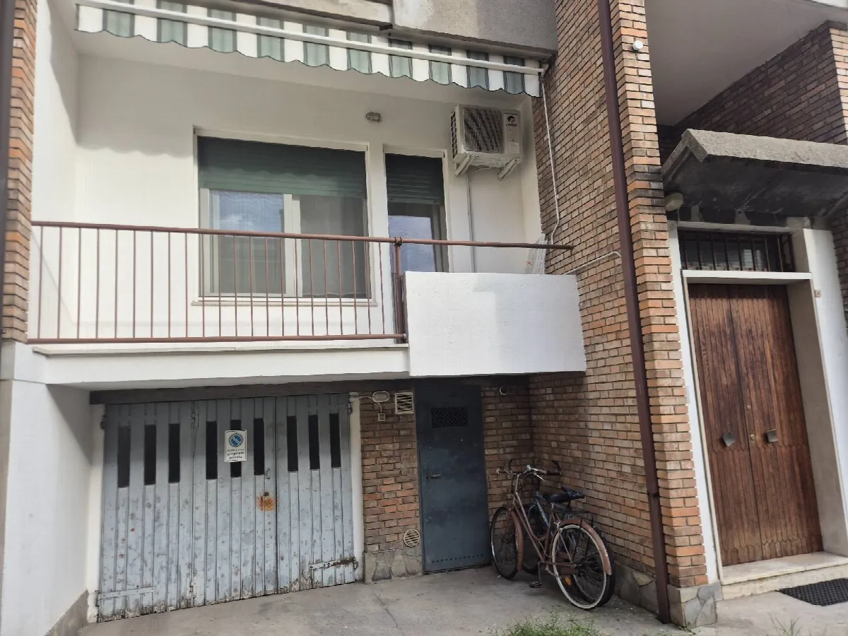 Appartamento in vendita a Ferrara, Entro Mura - foto 3