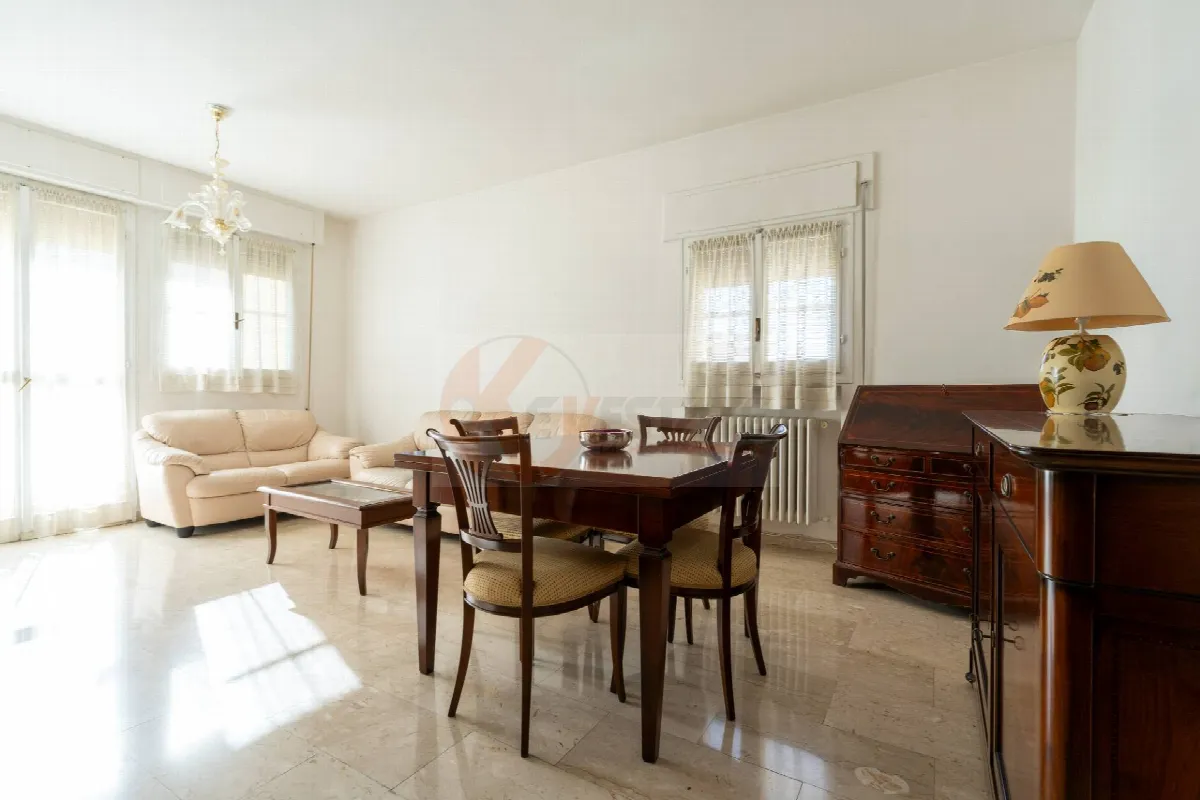 Appartamento in vendita a Sassari, Centro Via Roma - foto 2