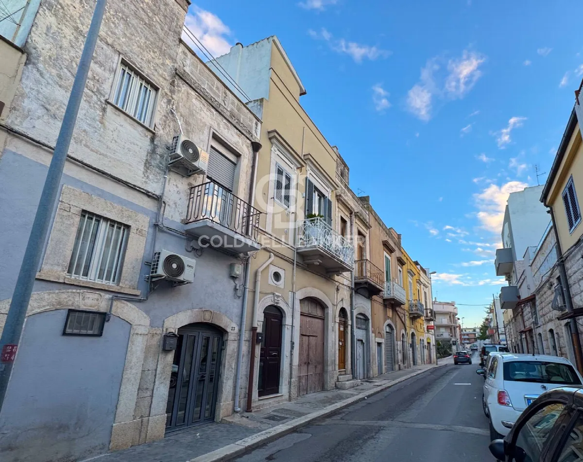 Appartamento indipendente in vendita a Andria - foto 4