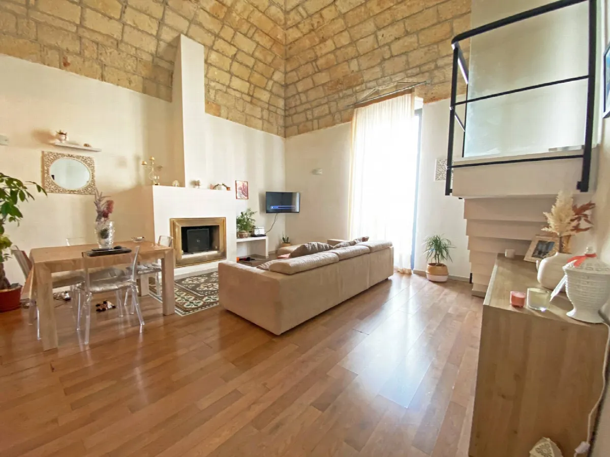 Appartamento in vendita a Brindisi, Zona Centro - foto 1