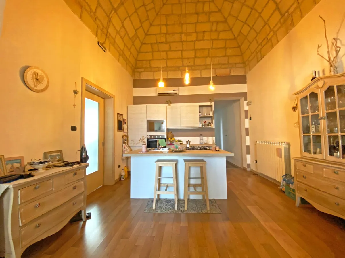 Appartamento in vendita a Brindisi, Zona Centro - foto 5