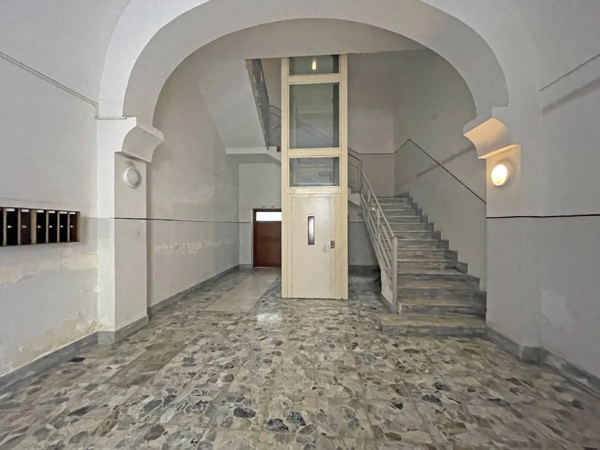 Appartamento in vendita a Brindisi, Zona Centro - foto 5