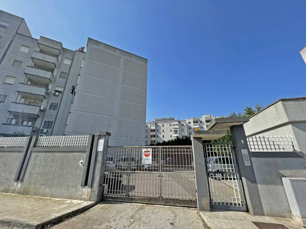 Appartamento in vendita a Brindisi, S. Elia - foto 2
