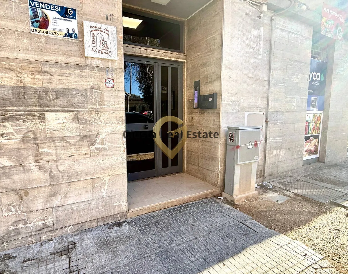 Appartamento in vendita a Brindisi, Zona Centro - foto 1