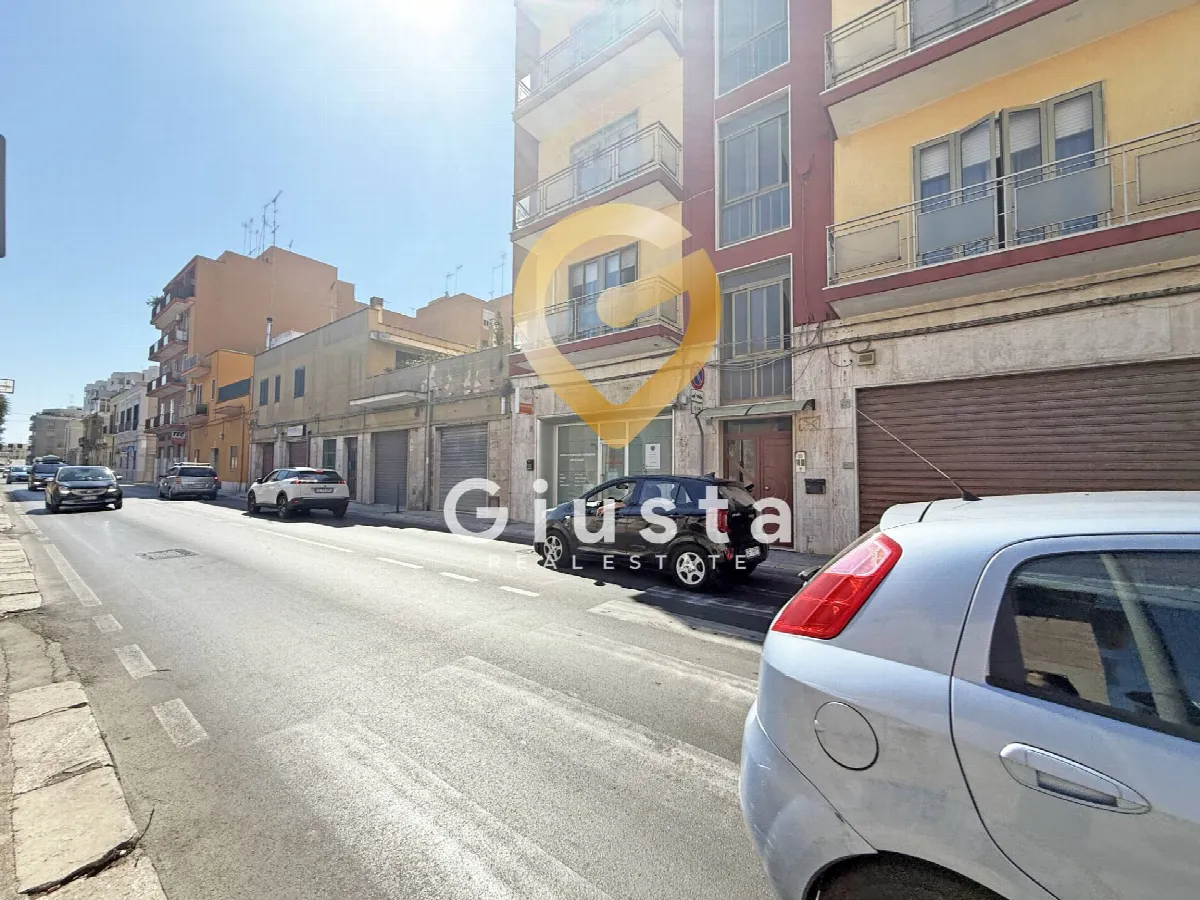 Appartamento in vendita a Brindisi, Zona Centro - foto 3