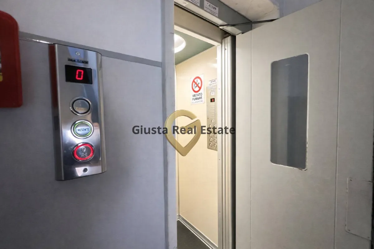 Appartamento in vendita a Brindisi, Zona Centro - foto 5