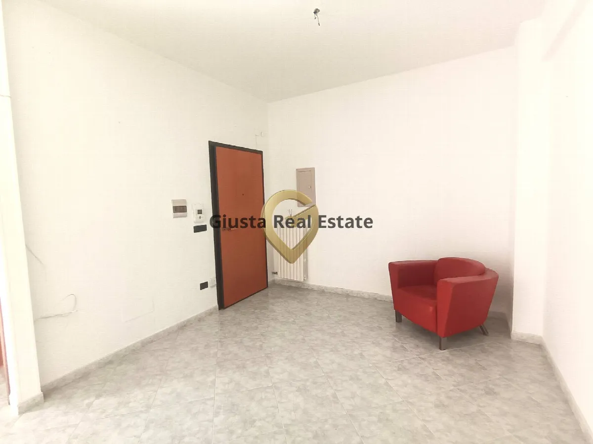 Appartamento in vendita a Brindisi, S. Chiara - foto 2