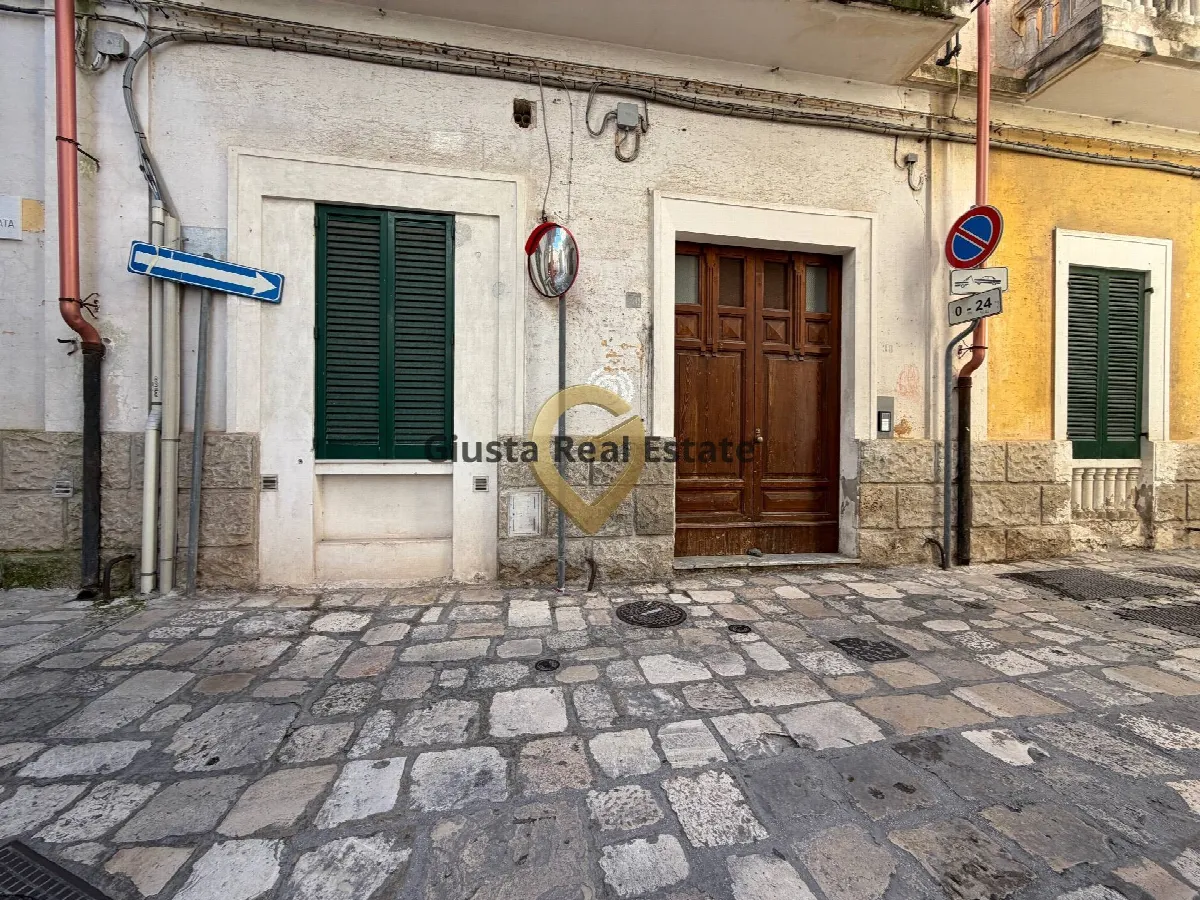 Appartamento in vendita a Brindisi, Zona Centro - foto 2