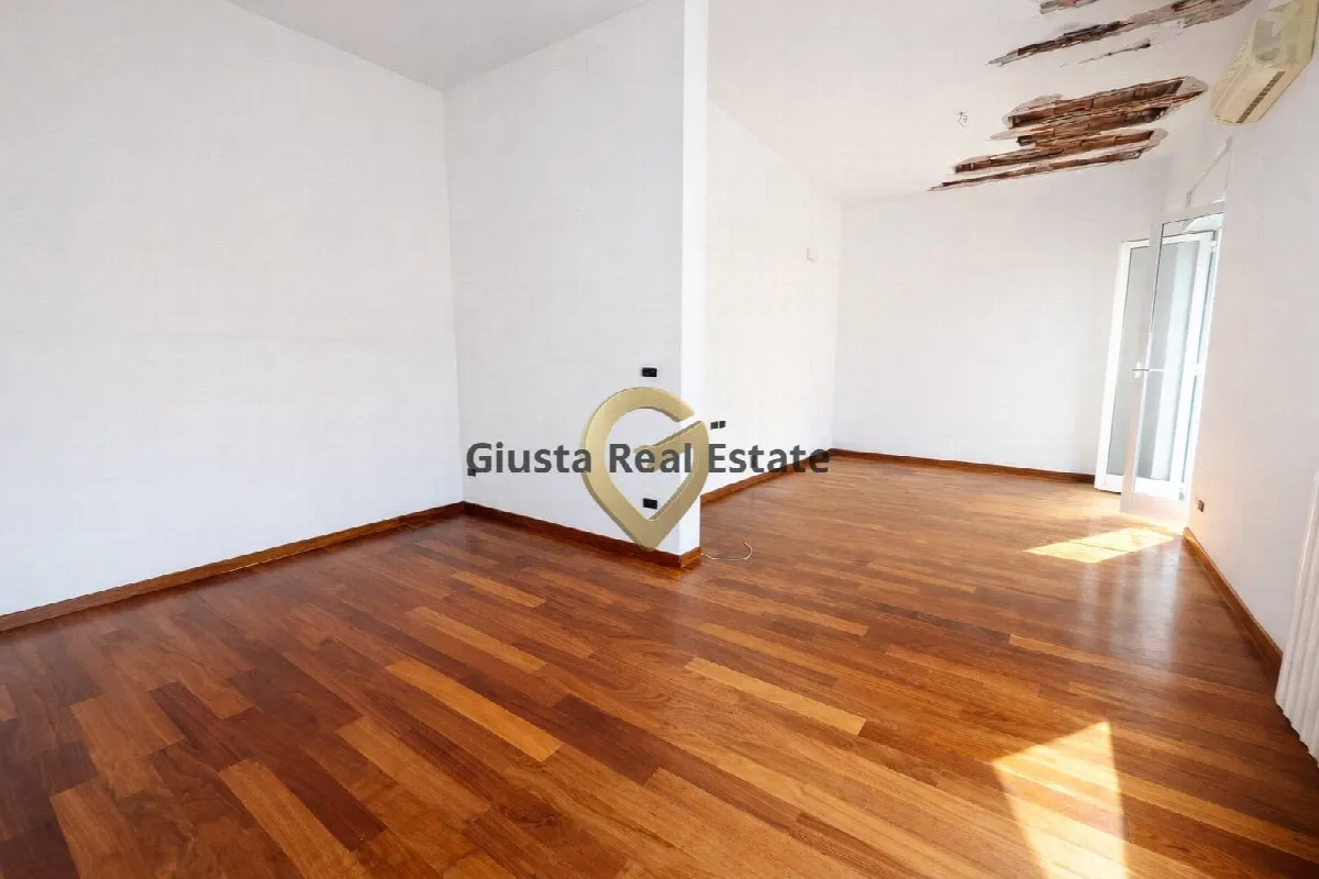 Appartamento in vendita a Brindisi, Zona Centro - foto 8