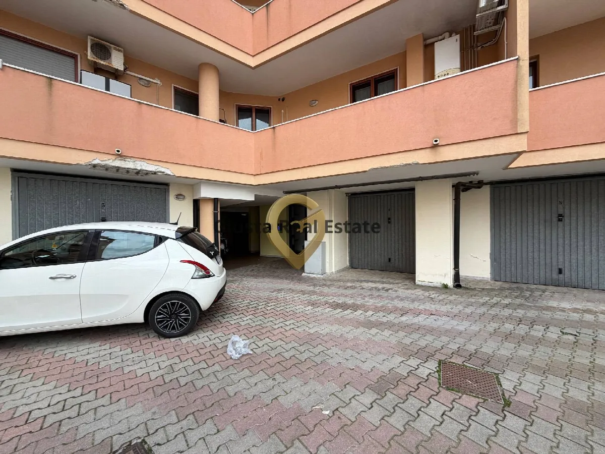 Appartamento in vendita a Brindisi, Zona Centro - foto 4