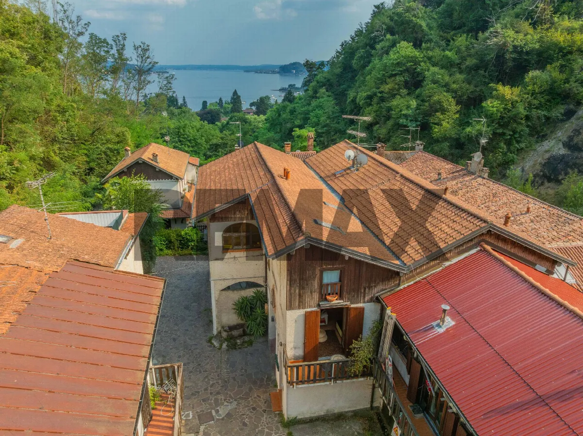 Appartamento in vendita a Lesa - foto 1